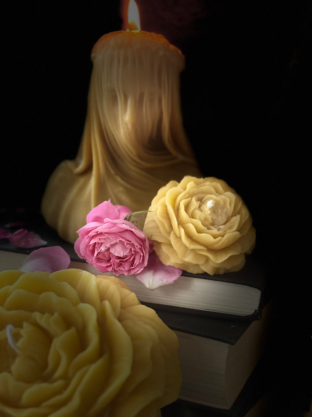 Veiled lady